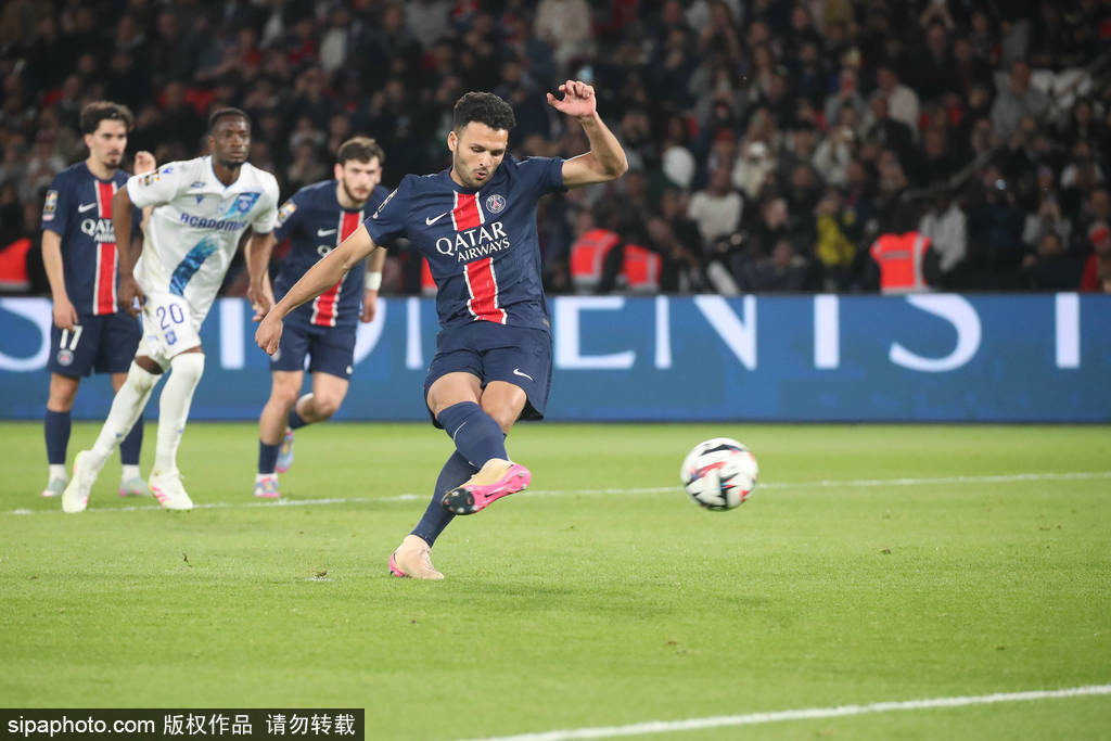 王炸！39球神锋约克雷斯完美“送别礼”，曼联的锋线答案已在阵中？